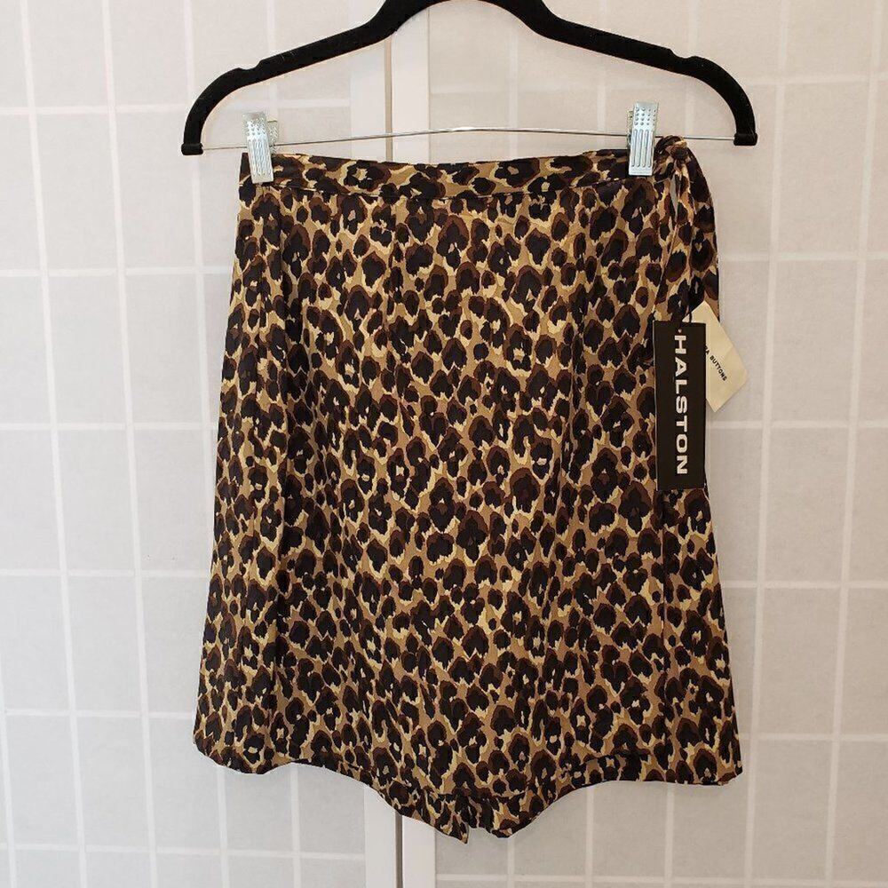 NWT Halston Silk Animal Print Skorts Size 6